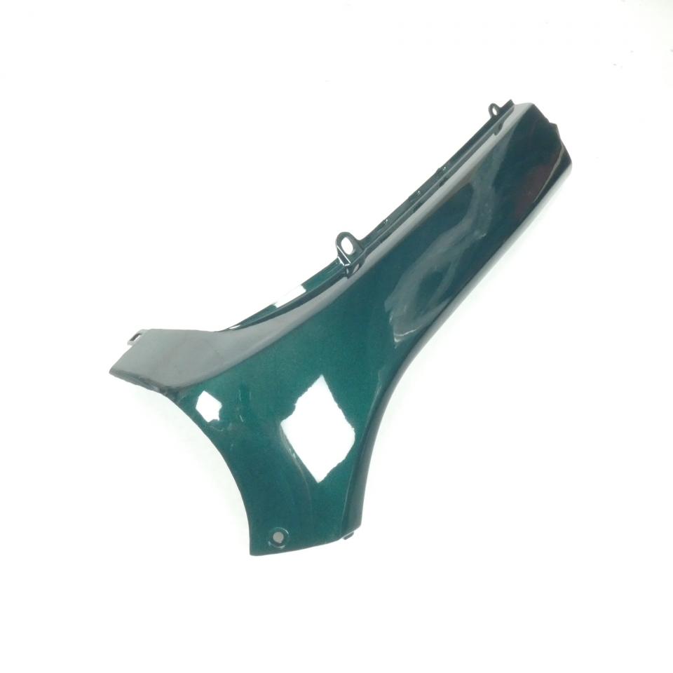 Sabot bas caisse droit pour scooter Peugeot 125 SV Geo 729301VA vert Neuf