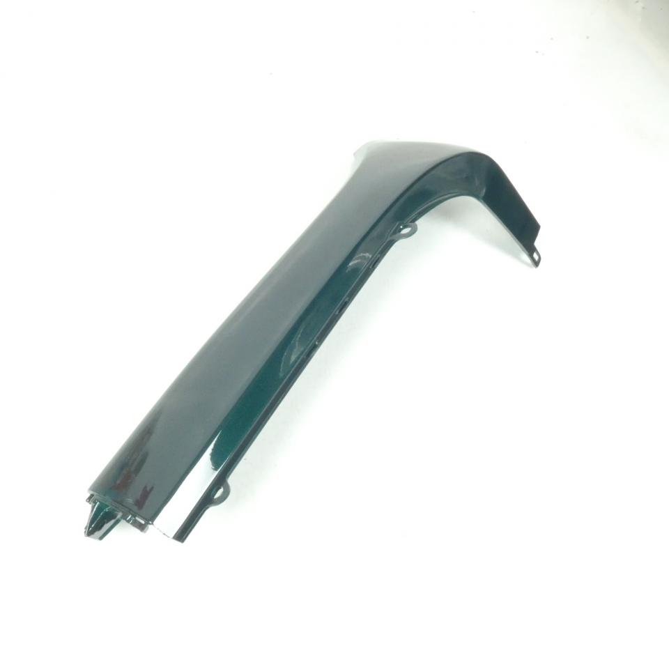Sabot bas caisse droit pour scooter Peugeot 125 SV Geo 729301VA vert Neuf