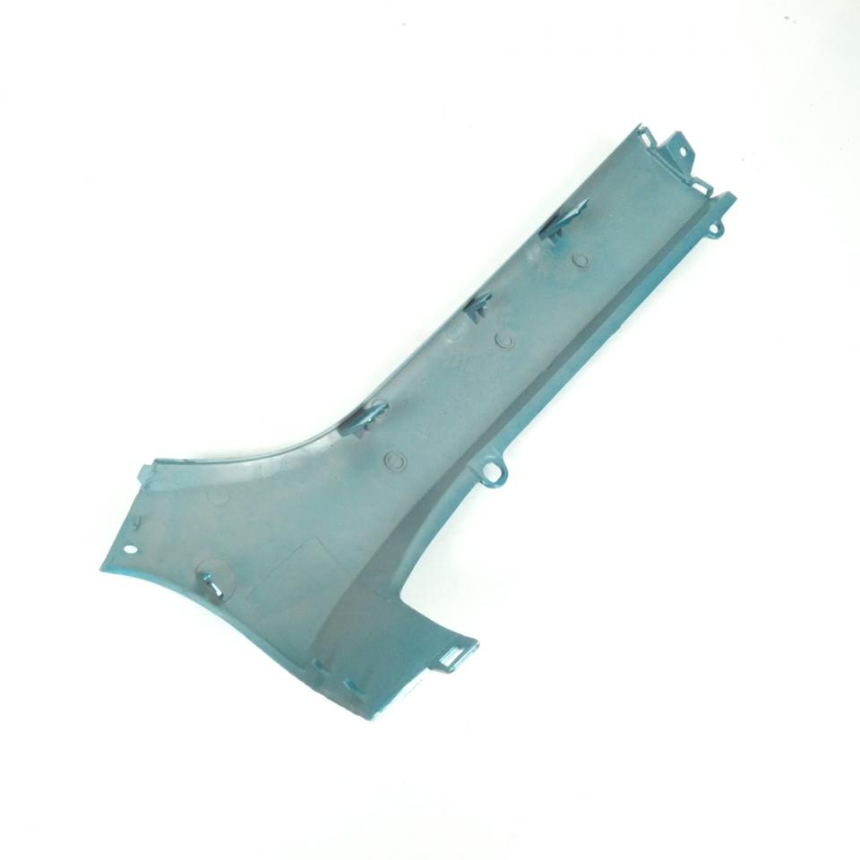 Sabot bas caisse droit pour scooter Peugeot 125 SV Geo 729301BE bleu Turquoise