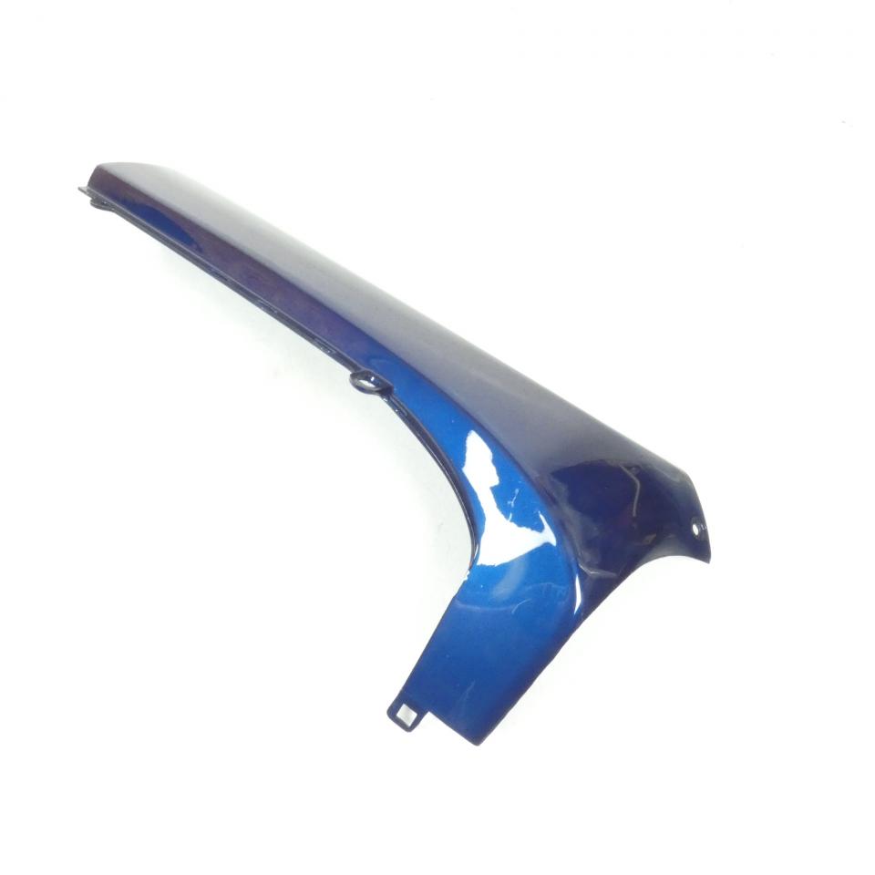 Sabot bas caisse droit pour scooter Peugeot 125 SV Geo 729301NB bleu Foncé
