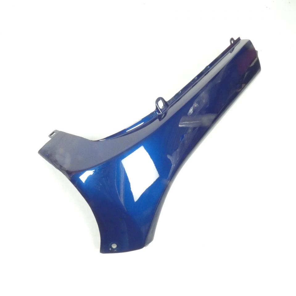 Sabot bas caisse droit pour scooter Peugeot 125 SV Geo 729301NB bleu Foncé