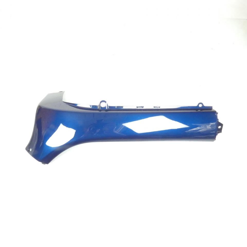 Sabot bas caisse droit pour scooter Peugeot 125 SV Geo 729301NB bleu Foncé