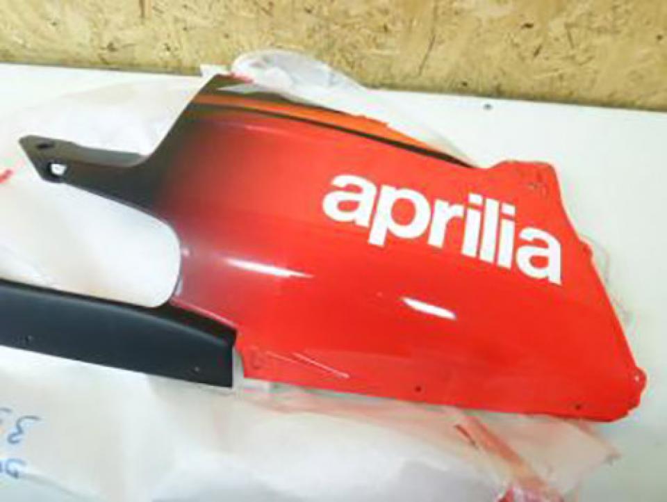 Sabot bas de caisse droit origine pour Moto Aprilia 1000 RSV 2001 à 2002 AP8158588 Neuf
