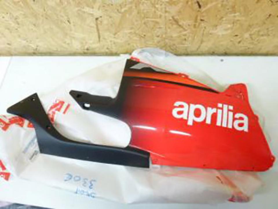 Sabot bas de caisse droit origine pour Moto Aprilia 1000 RSV 2001 à 2002 AP8158588 Neuf